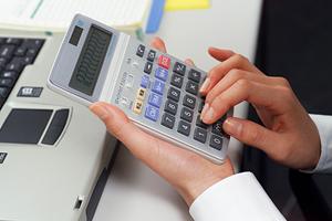 加齢性難聴に効果的なイヤホン型アイテム